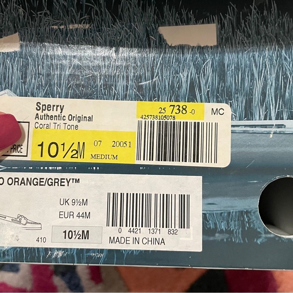 Sperry/10.5 boat/slip on shoes  - orange, tan and Cream. - Picture 8 of 8